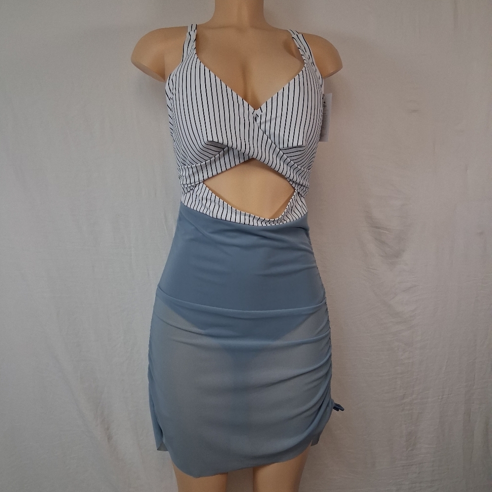 B2 PRITY New Striped Halter Swimsuit with Blue Skirt size M - Picture 5 of 16
